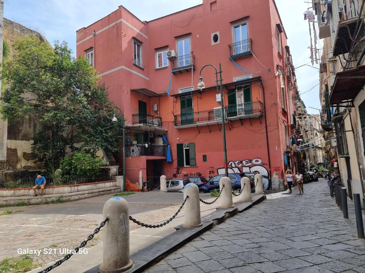 Dint ' O Vico San Petrillo Apartment เนเปิลส์ ภายนอก รูปภาพ